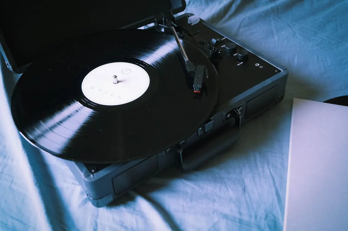 Beginner's Guide to Vinyl Listening Bars: What to Expect and How to Enjoy Them